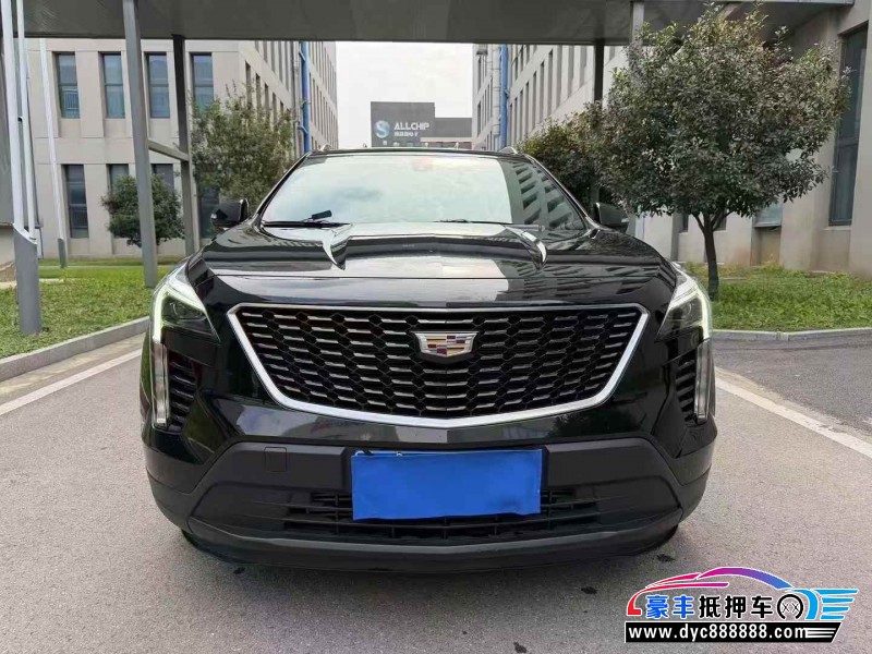 抵押车出售20年凯迪拉克XT4轿车