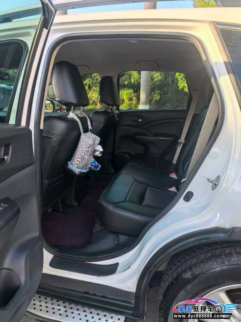 17年本田CR-V轿车抵押车出售