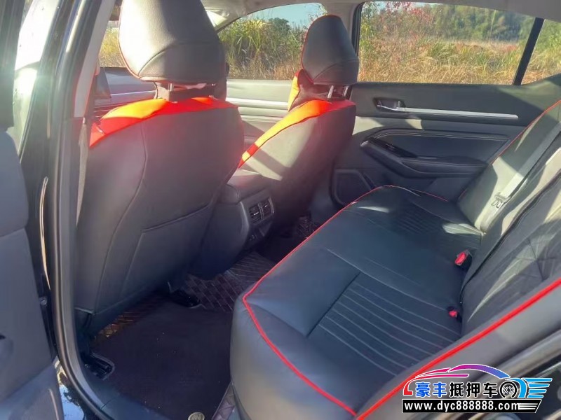 24年日产天籁轿车抵押车出售