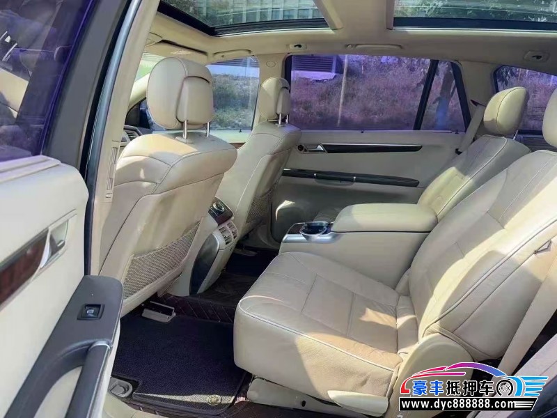 13年奔驰RSUV抵押车出售