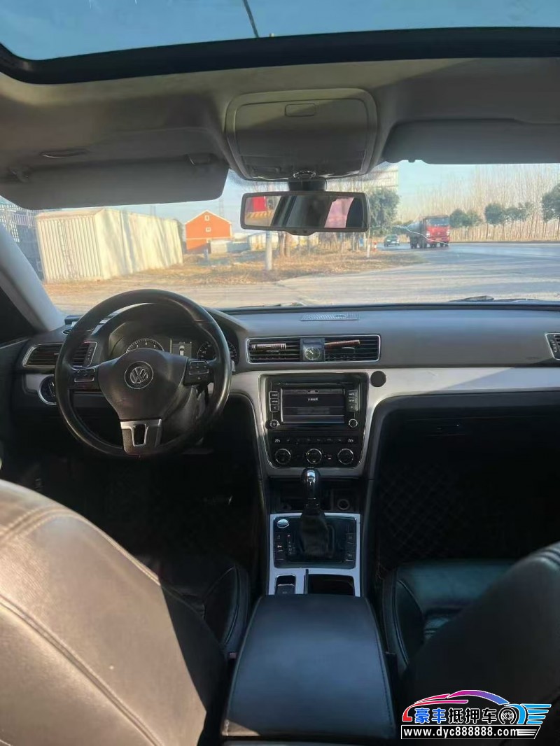 13年大众帕萨特轿车抵押车出售