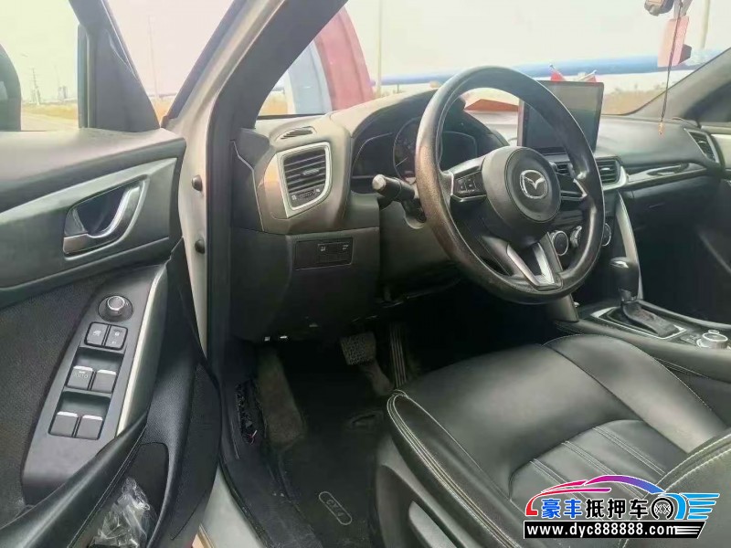 18年马自达CX-4轿车抵押车出售