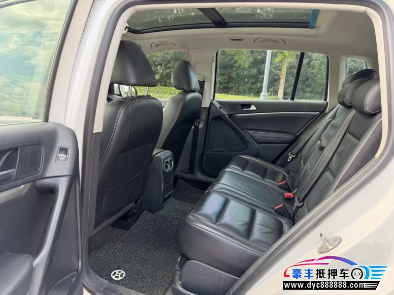 17年大众途观轿车抵押车出售