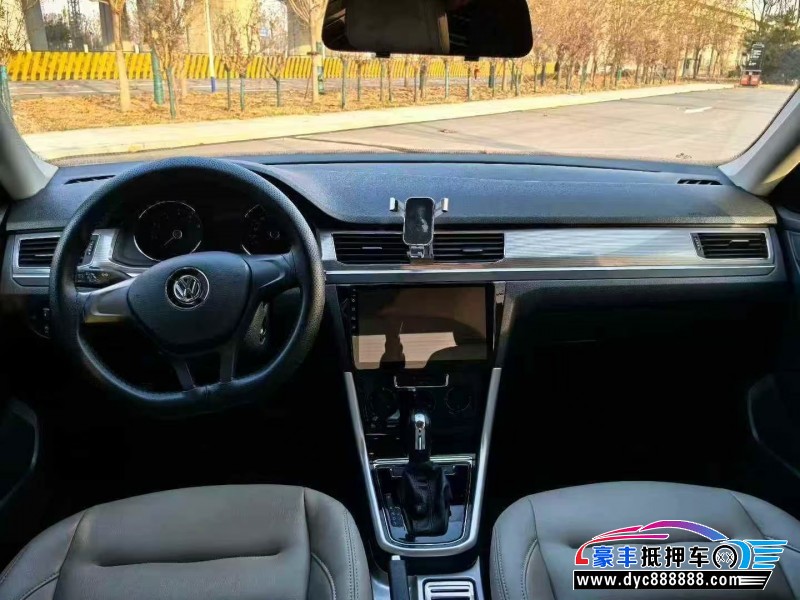 20年大众宝来轿车抵押车出售