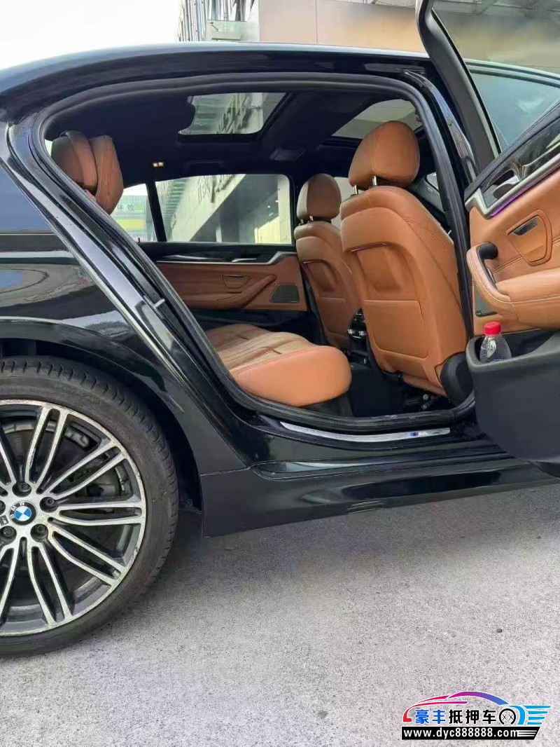 18年宝马5系轿车抵押车出售