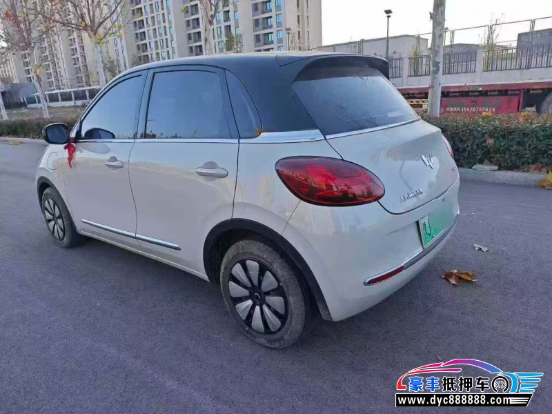 25年五菱缤果轿车抵押车出售