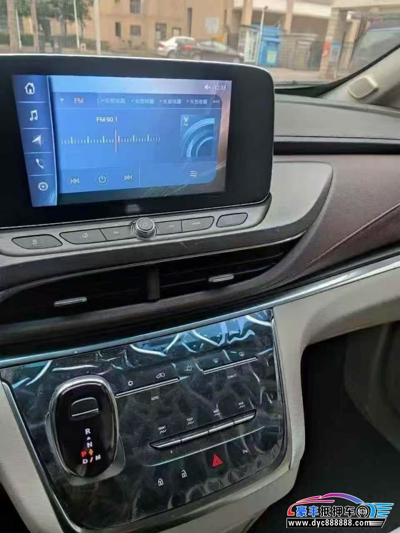 21年别克GL8轿车抵押车出售