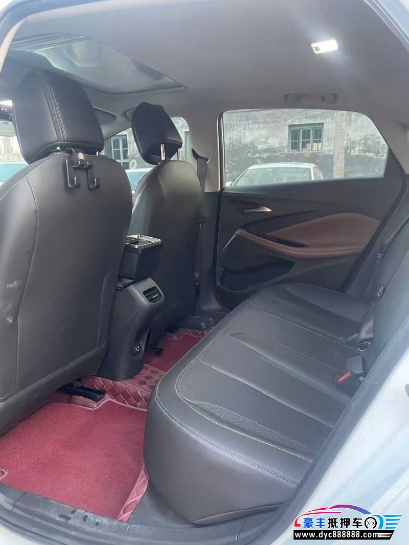 22年别克威朗轿车抵押车出售