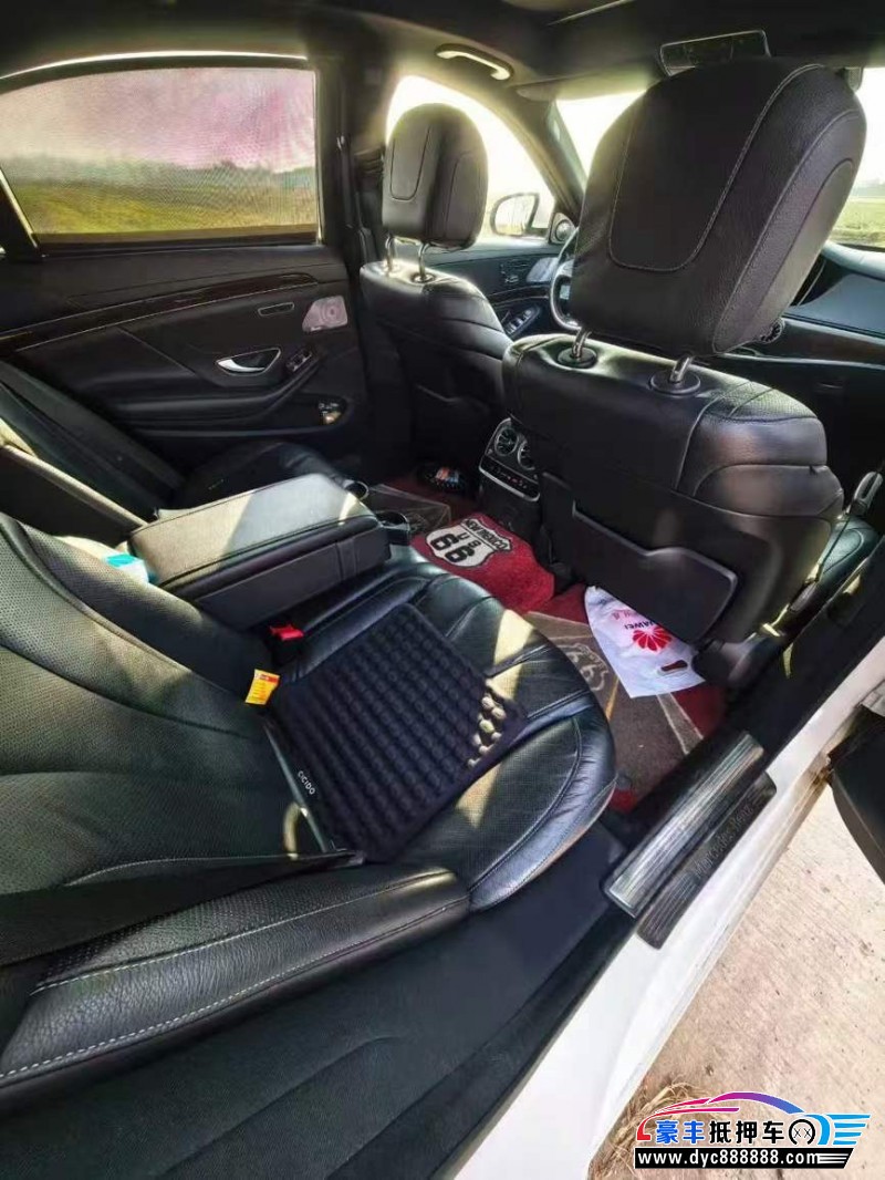 14年奔驰S轿车抵押车出售