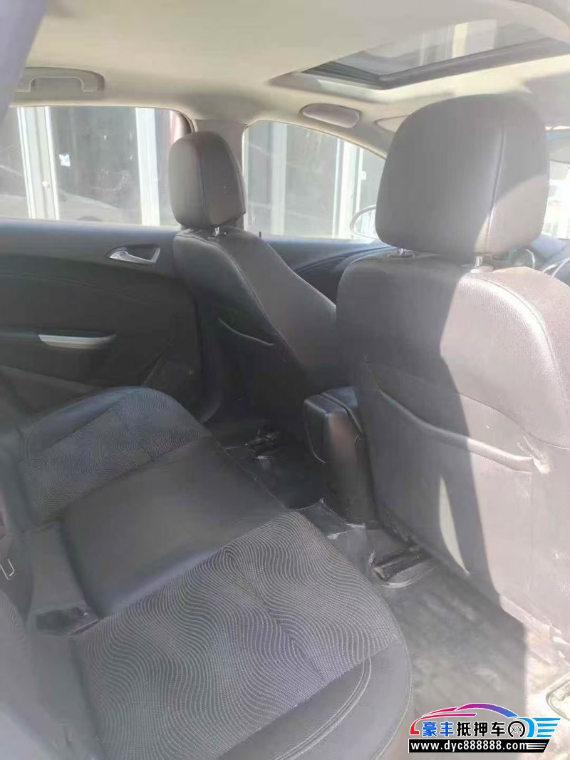 15年别克英朗轿车抵押车出售