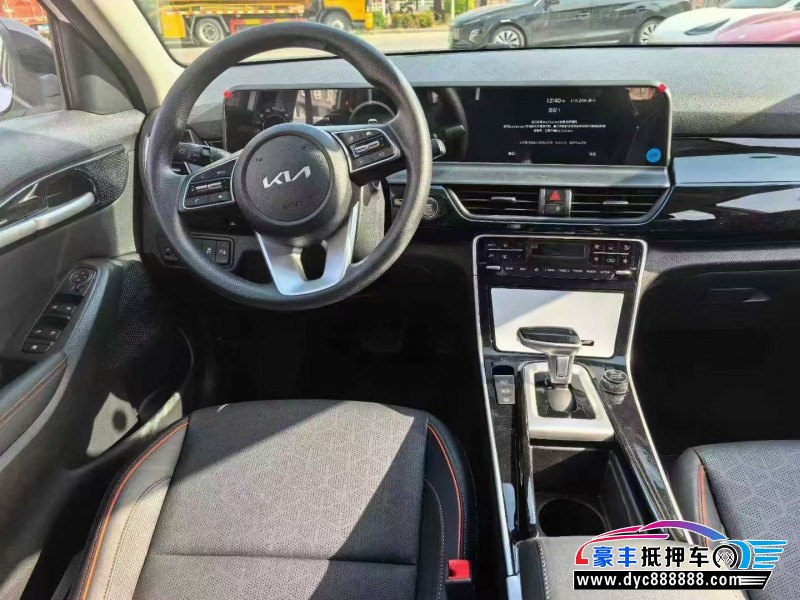 25年起亚赛图斯轿车抵押车出售