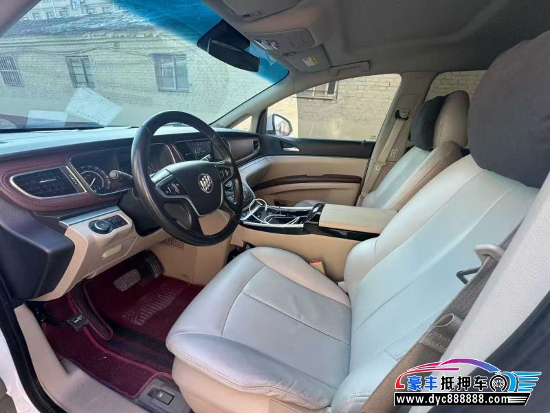 18年别克GL8轿车抵押车出售