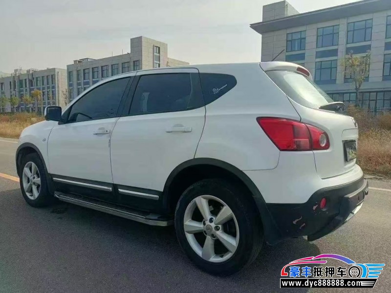 13年日产逍客轿车抵押车出售