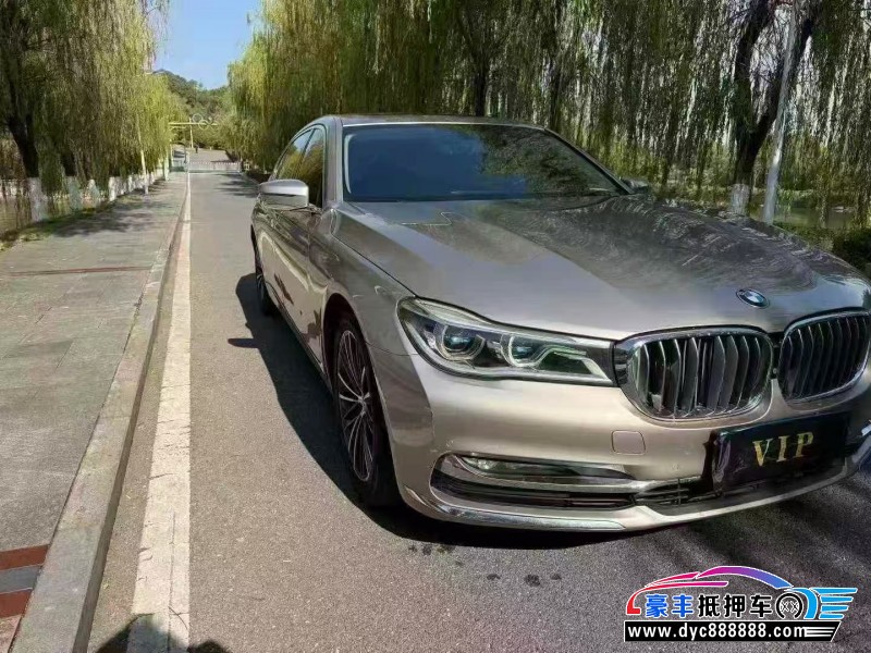 18年宝马7系轿车抵押车出售