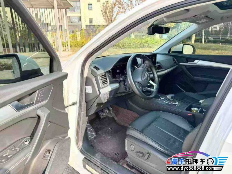 21年奥迪Q5轿车抵押车出售