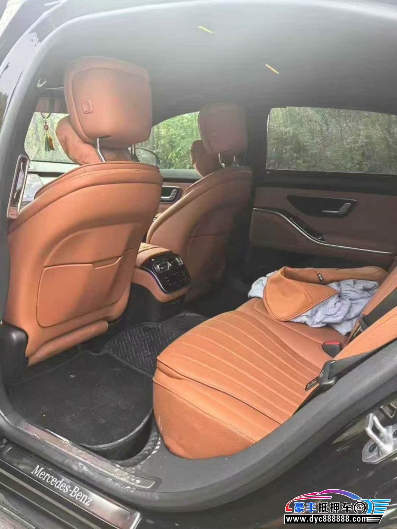25年奔驰S轿车抵押车出售