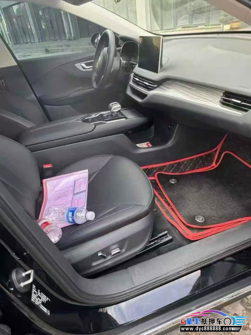 24年红旗EQM5轿车抵押车出售