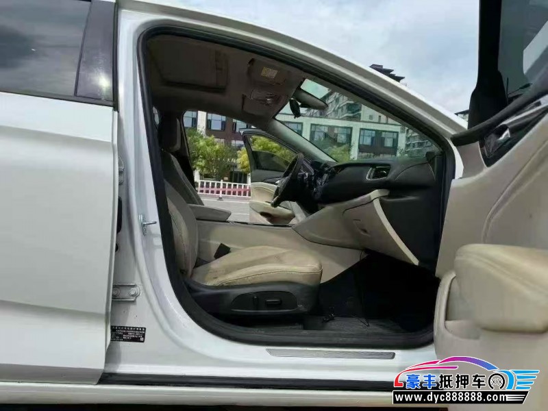 22年别克君威轿车抵押车出售