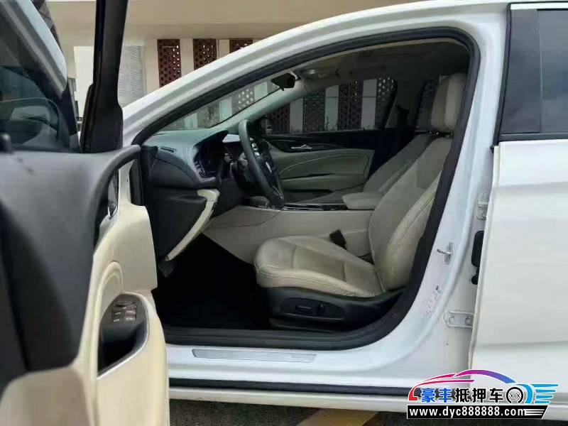 22年别克君威轿车抵押车出售