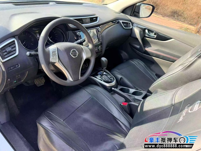 17年日产逍客轿车抵押车出售