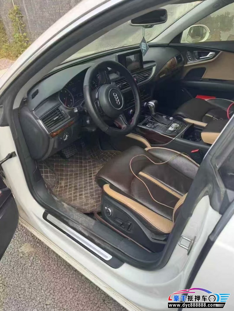 14年奥迪A7轿车抵押车出售