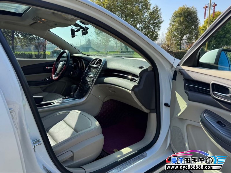 15年雪佛兰迈锐宝轿车抵押车出售