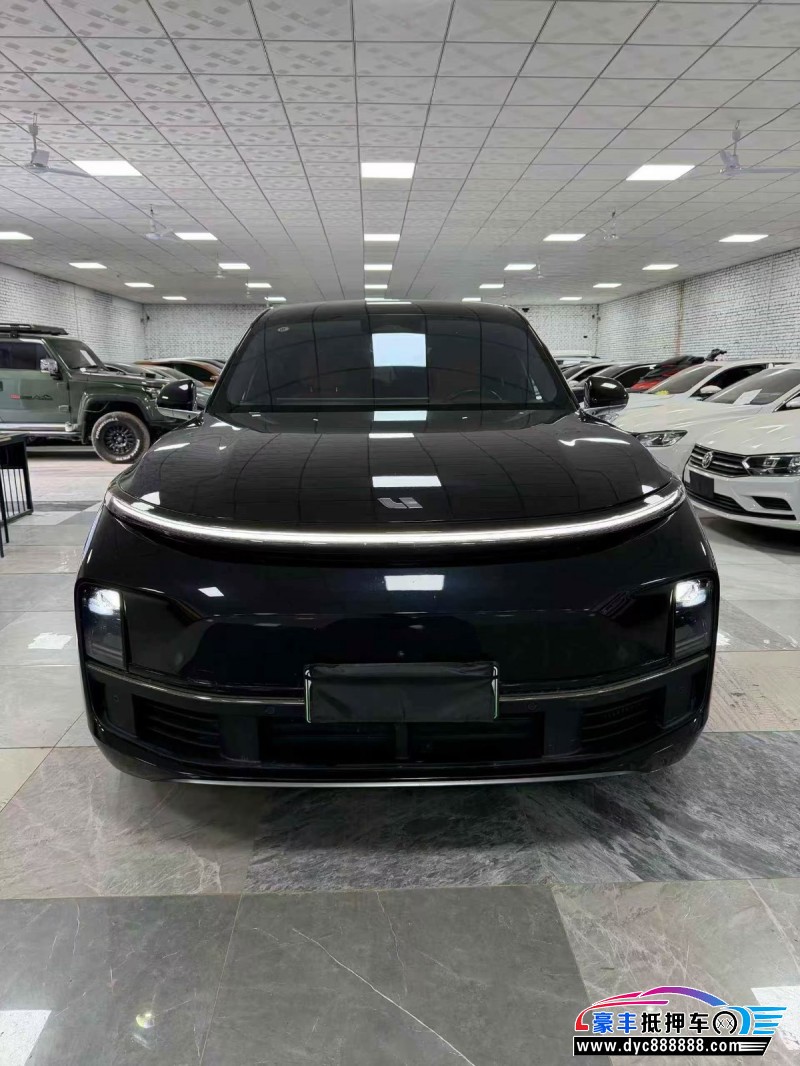 24年理想L8轿车抵押车出售