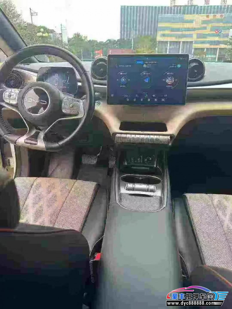 23年比亚迪海豚轿车抵押车出售