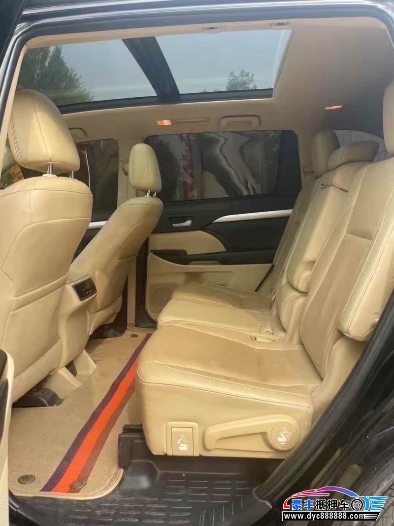 20年丰田汉兰达轿车抵押车出售