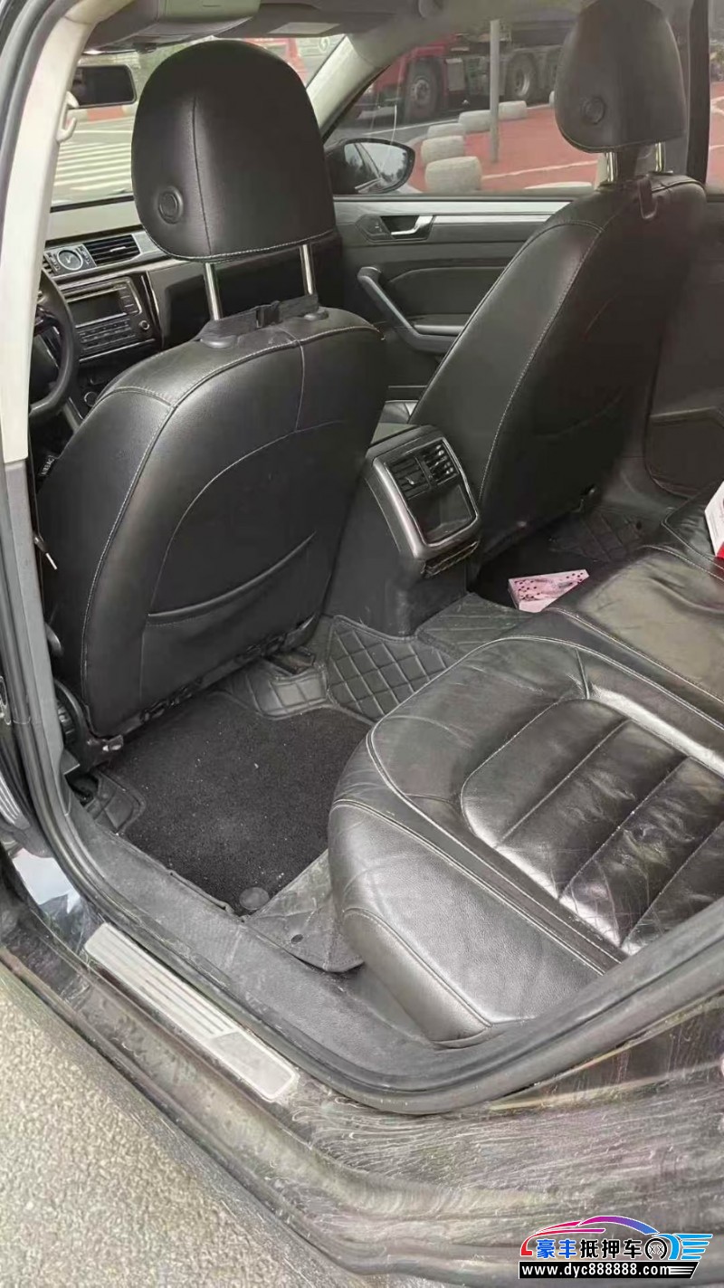 17年大众帕萨特轿车抵押车出售