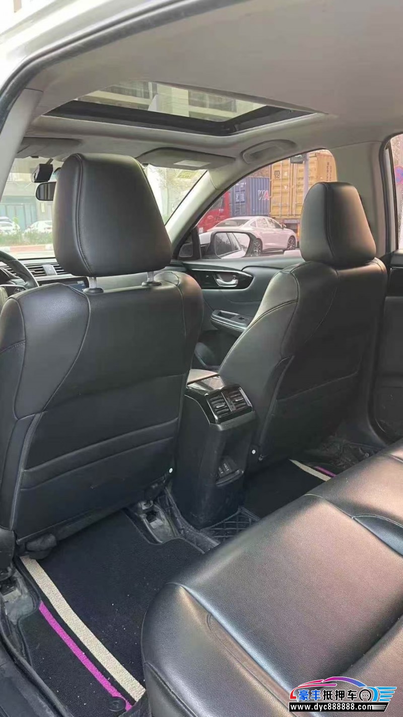 19年本田凌派轿车抵押车出售