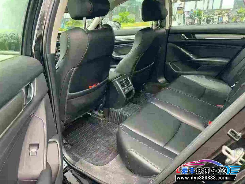 22年本田雅阁轿车抵押车出售