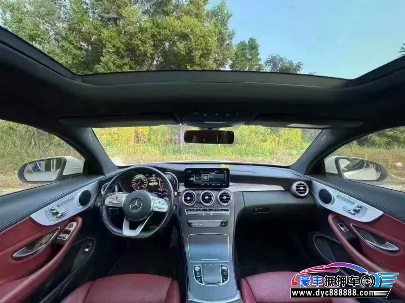 21年奔驰C轿车抵押车出售