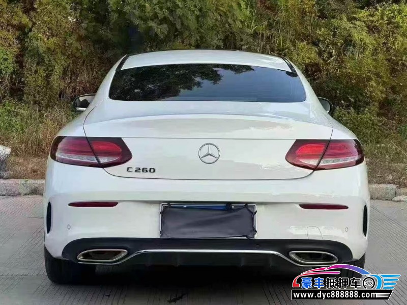 21年奔驰C轿车抵押车出售