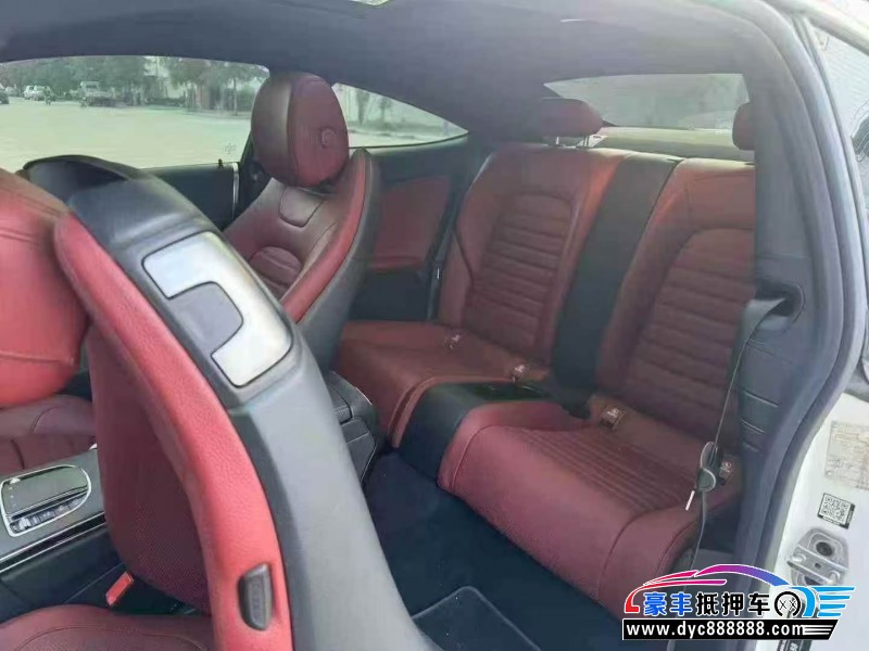 21年奔驰C轿车抵押车出售