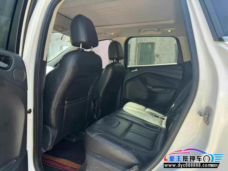 15年福特翼虎轿车抵押车出售