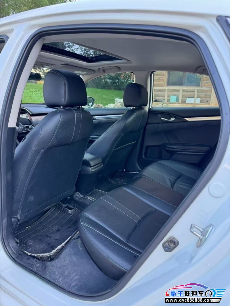 17年本田思域轿车抵押车出售