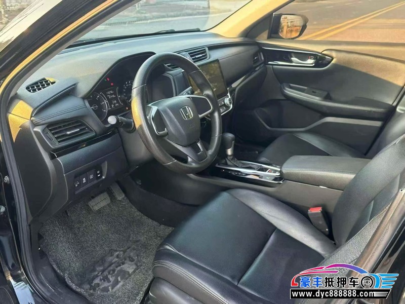 19年本田享域轿车抵押车出售