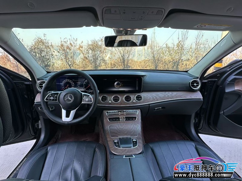 19年奔驰E轿车抵押车出售
