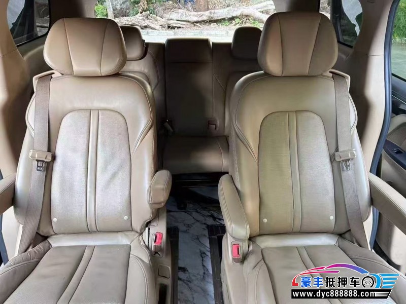 18年别克GL8轿车抵押车出售