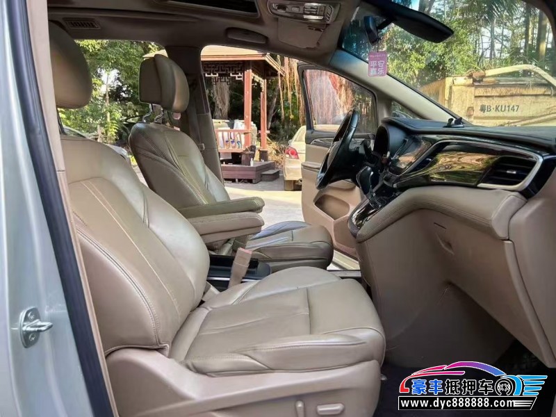 18年别克GL8轿车抵押车出售