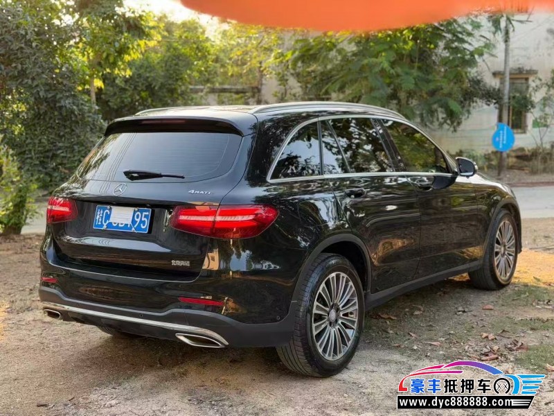 17年奔驰GLC轿车抵押车出售