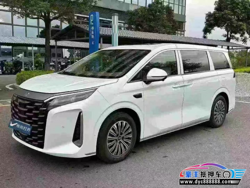 25年比亚迪夏轿车抵押车出售