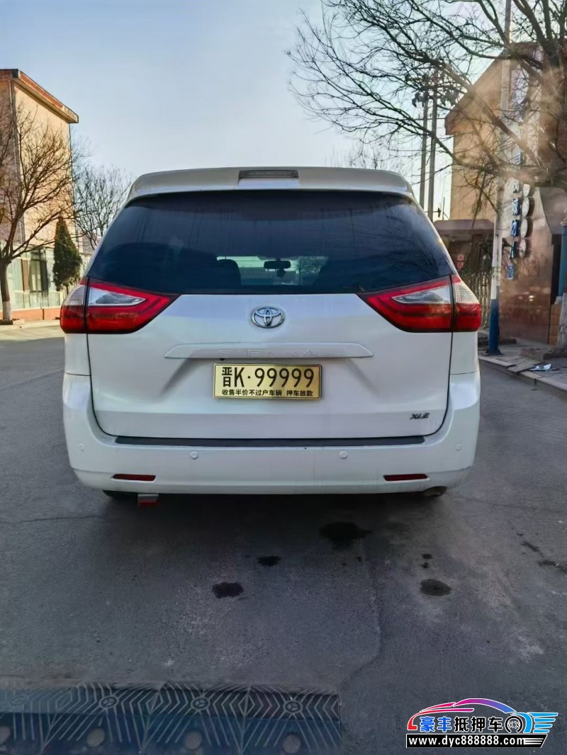 18年丰田塞纳轿车抵押车出售