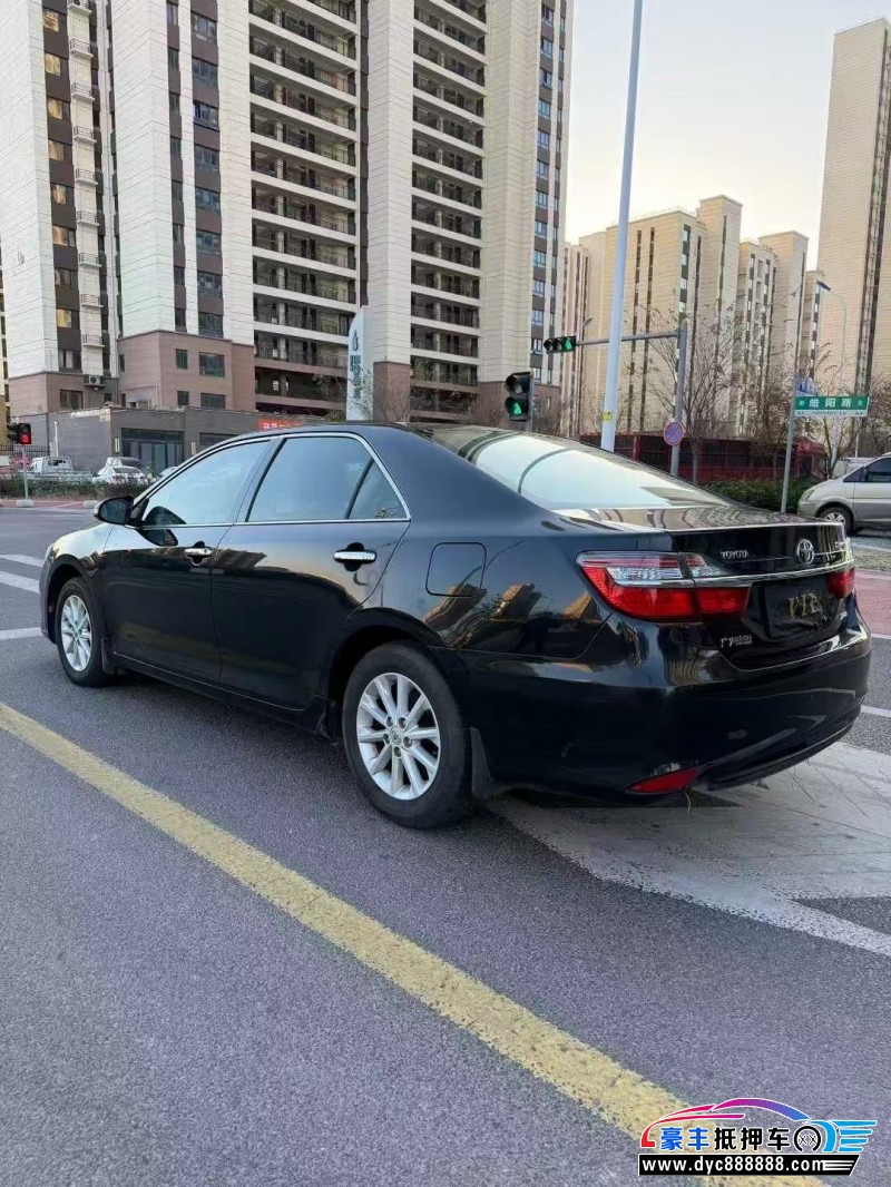 17年丰田凯美瑞轿车抵押车出售