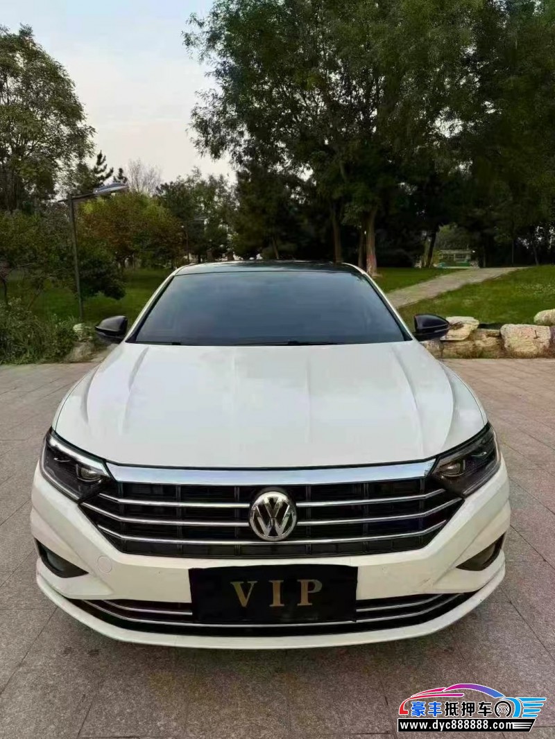 22年大众速腾轿车抵押车出售