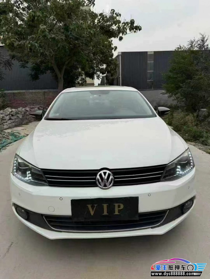 14年大众速腾轿车抵押车出售