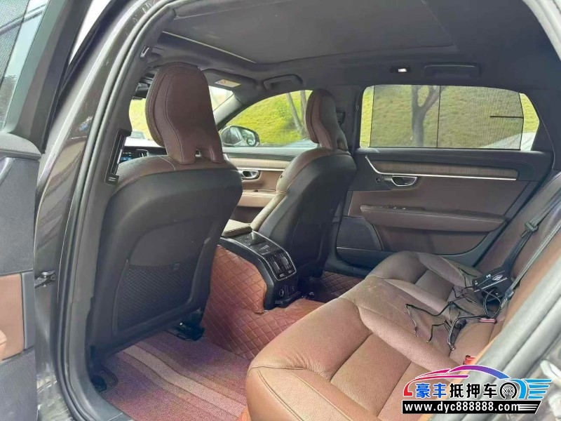 21年沃尔沃S90轿车抵押车出售