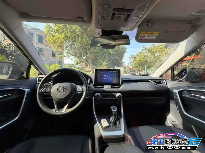 23年丰田RAV4轿车抵押车出售