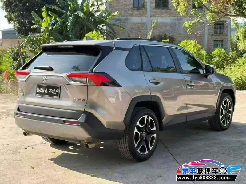 23年丰田RAV4轿车抵押车出售